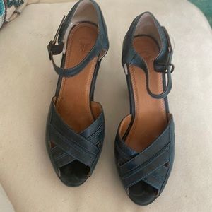 Frye distressed Navy Blue sandals